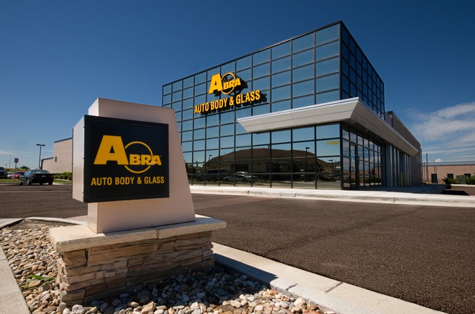 ABRA Los Angeles, United States Full-Service Repair Shop / Collision Repair Center / Overseas Case auto repair shop site photo and implementation record 1