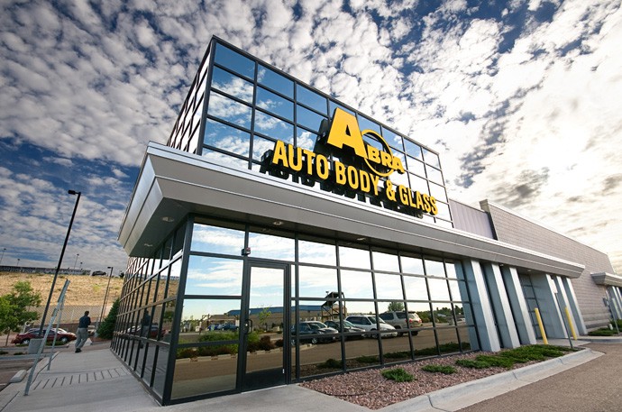 ABRA Los Angeles, United States Full-Service Repair Shop / Collision Repair Center / Overseas Case auto repair shop site photo and implementation record 6