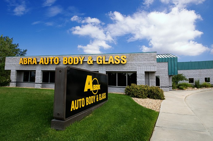 ABRA Los Angeles, United States Full-Service Repair Shop / Collision Repair Center / Overseas Case auto repair shop site photo and implementation record 8